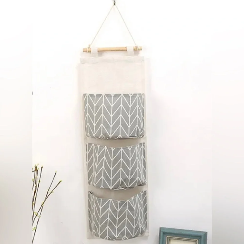 Wall hanging storage bags